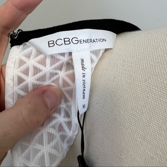 NWT BCBGeneration Blouse Cut Out Neckline - Picture 12 of 12